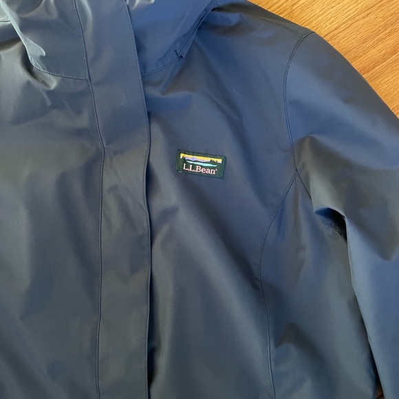 EUC Women’s L.L. Bean Sweater Fleece 3 in 1 Jacket - Medium - Picture 3 of 3